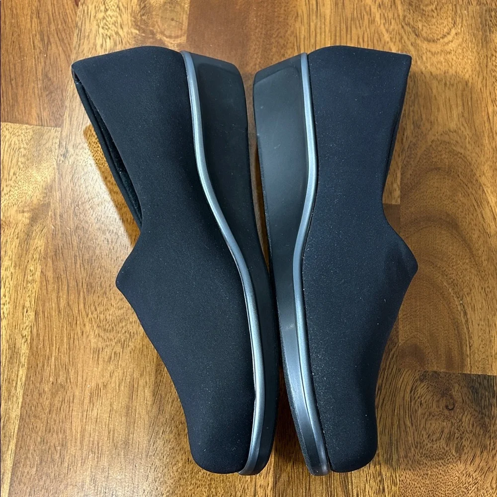 SAS Bliss Slip On comfort wedge 8.5 Women's Black Loafers